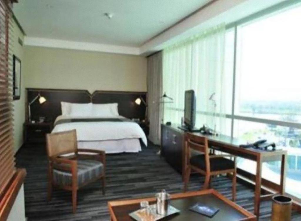 Hotel Dreams Valdivia Quarto foto A room at the hotel